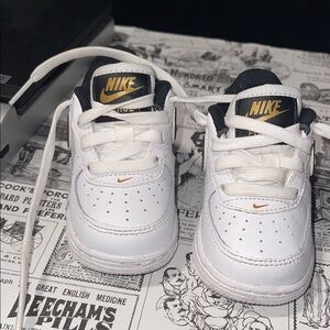 Nike Kids White and Gold Sneakers